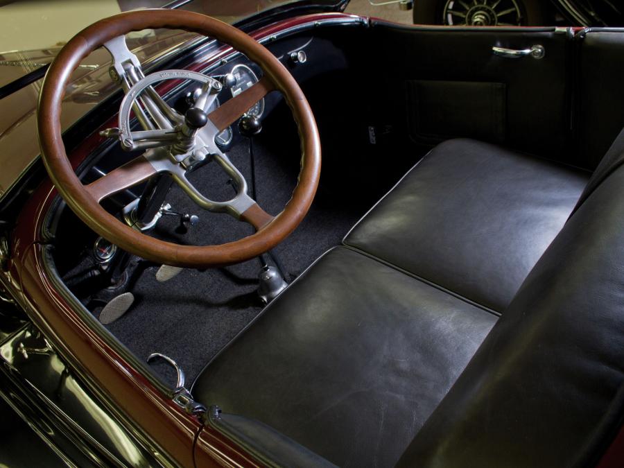  Lincoln Model L Sport Phaeton by Brunn 1924 года  (фото 5 из 7)